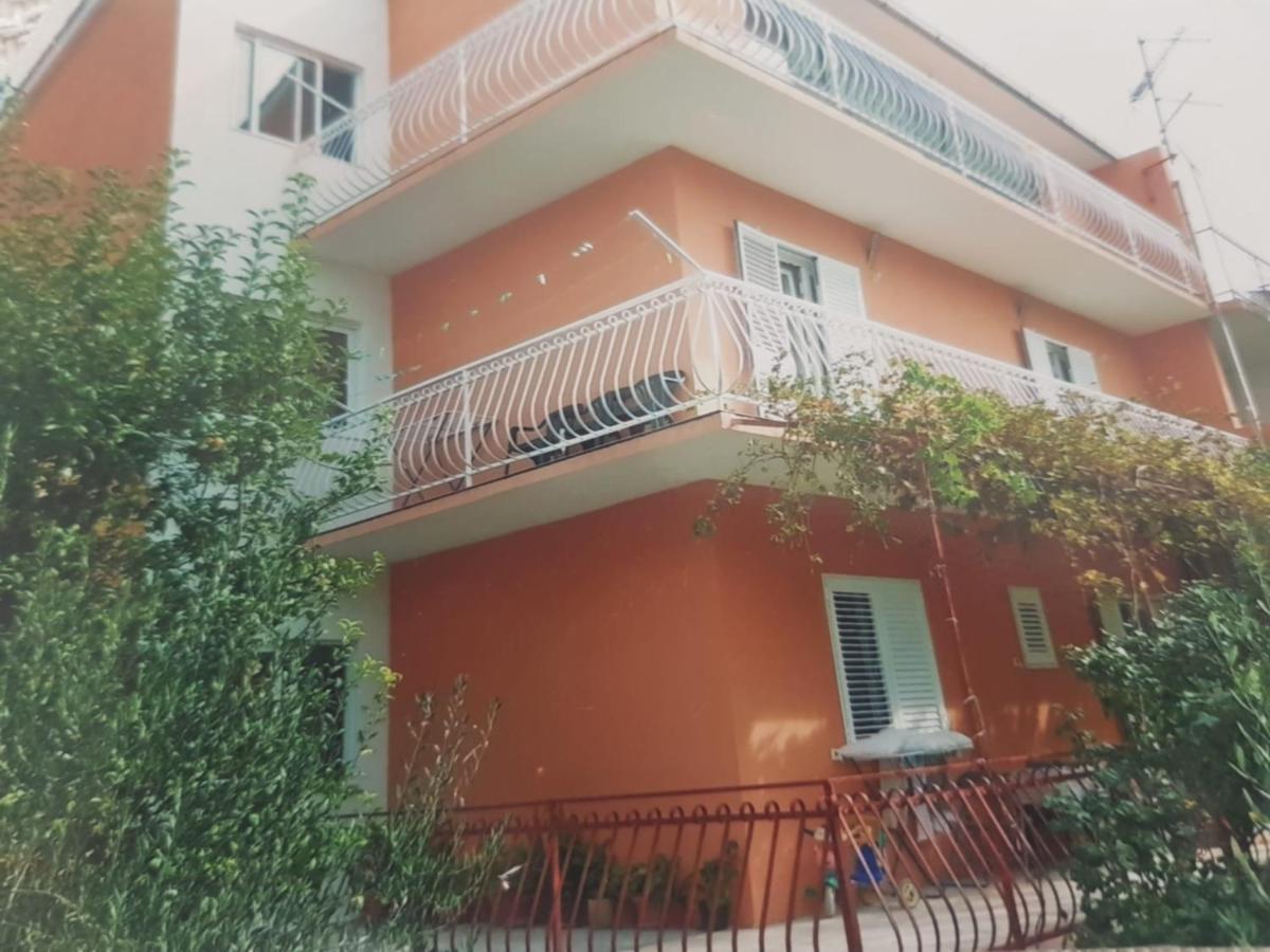 Apartman Mia With Pool1 Split Exterior photo