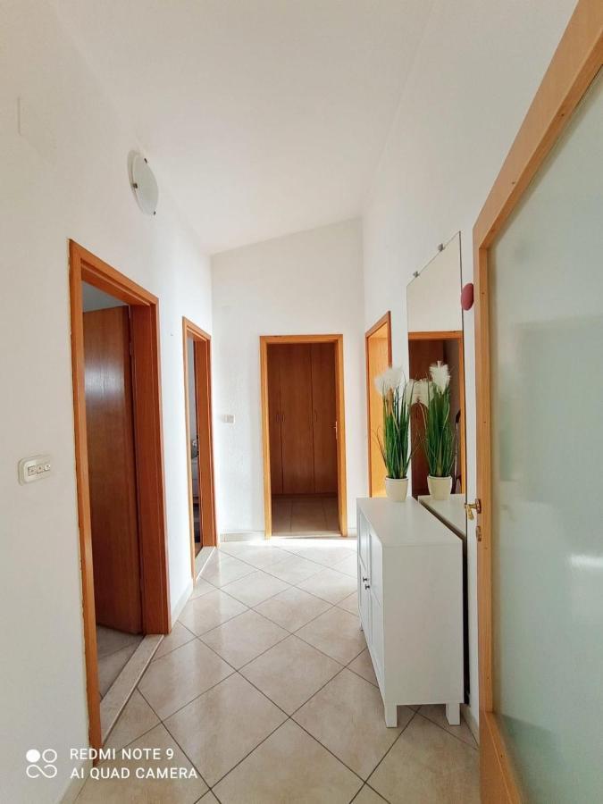 Apartman Mia With Pool1 Split Exterior photo