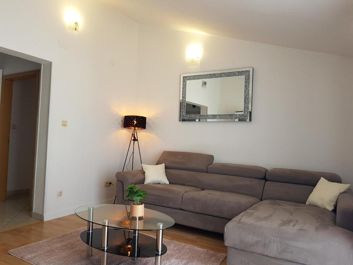Apartman Mia With Pool1 Split Exterior photo