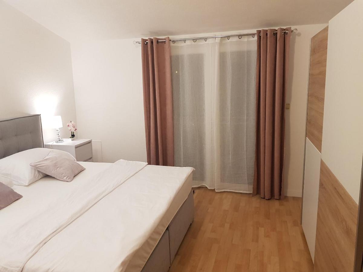 Apartman Mia With Pool1 Split Exterior photo
