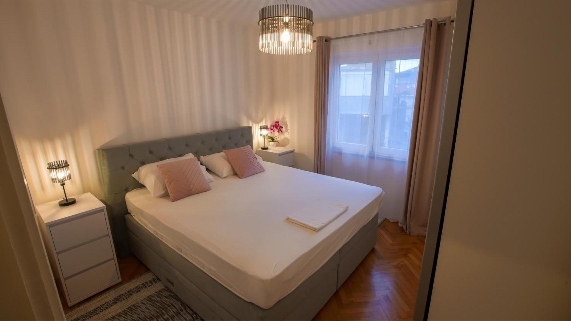 Apartman Mia With Pool1 Split Exterior photo