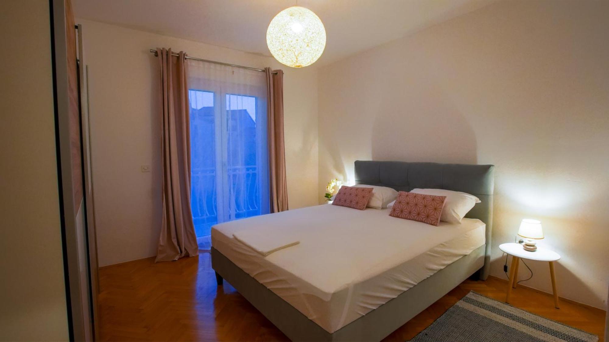 Apartman Mia With Pool1 Split Exterior photo
